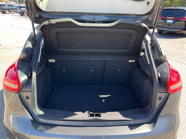 Used 2016 Ford Focus SE FWD image 16
