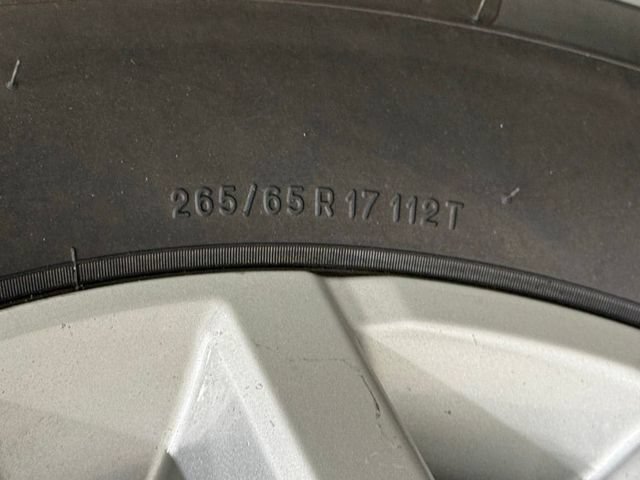 Used 2023 Nissan Frontier SV AWD/4WD image 42
