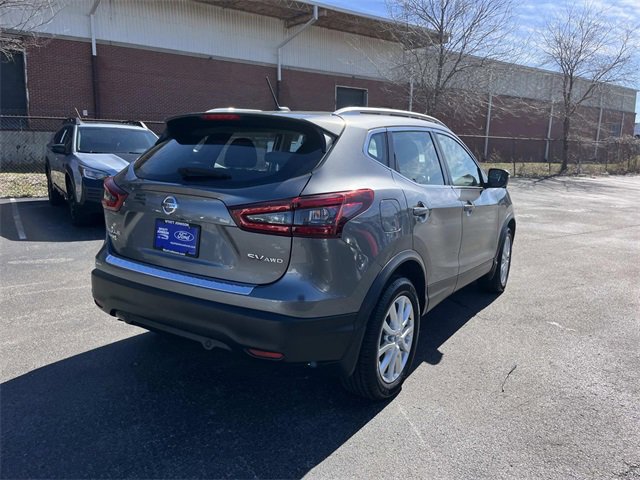 Used 2022 Nissan Rogue Sport SV w/ Technology Package image 3