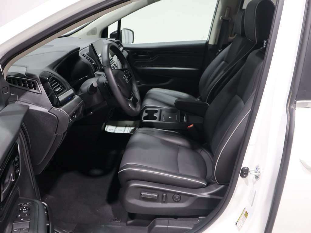 Used 2026 Honda Odyssey Touring image 12