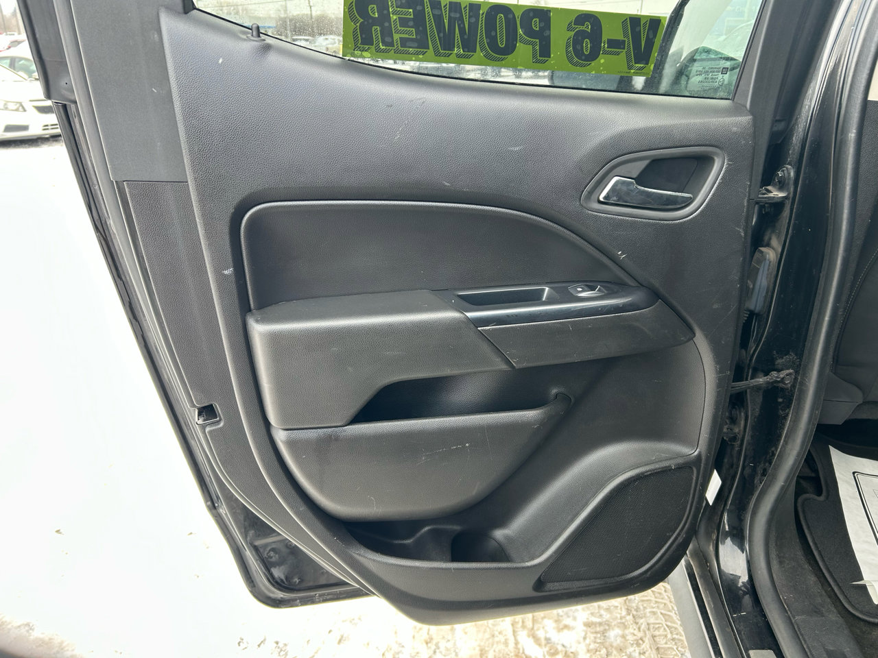 Used 2017 Chevrolet Colorado LT w/ Midnight Edition image 13