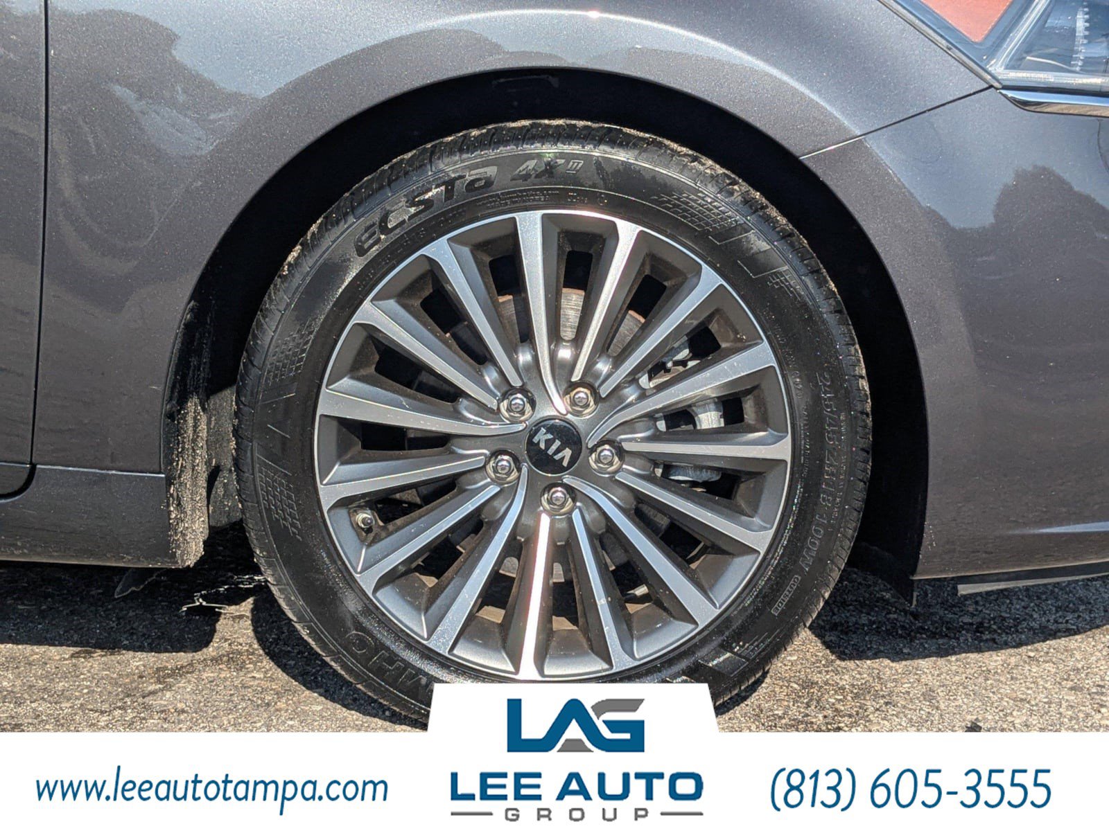 Used 2017 Kia Cadenza Premium image 9