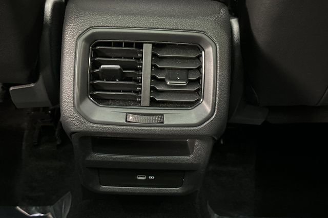 Certified 2023 Volkswagen Taos SE w/ Panoramic Sunroof Package FWD image 16
