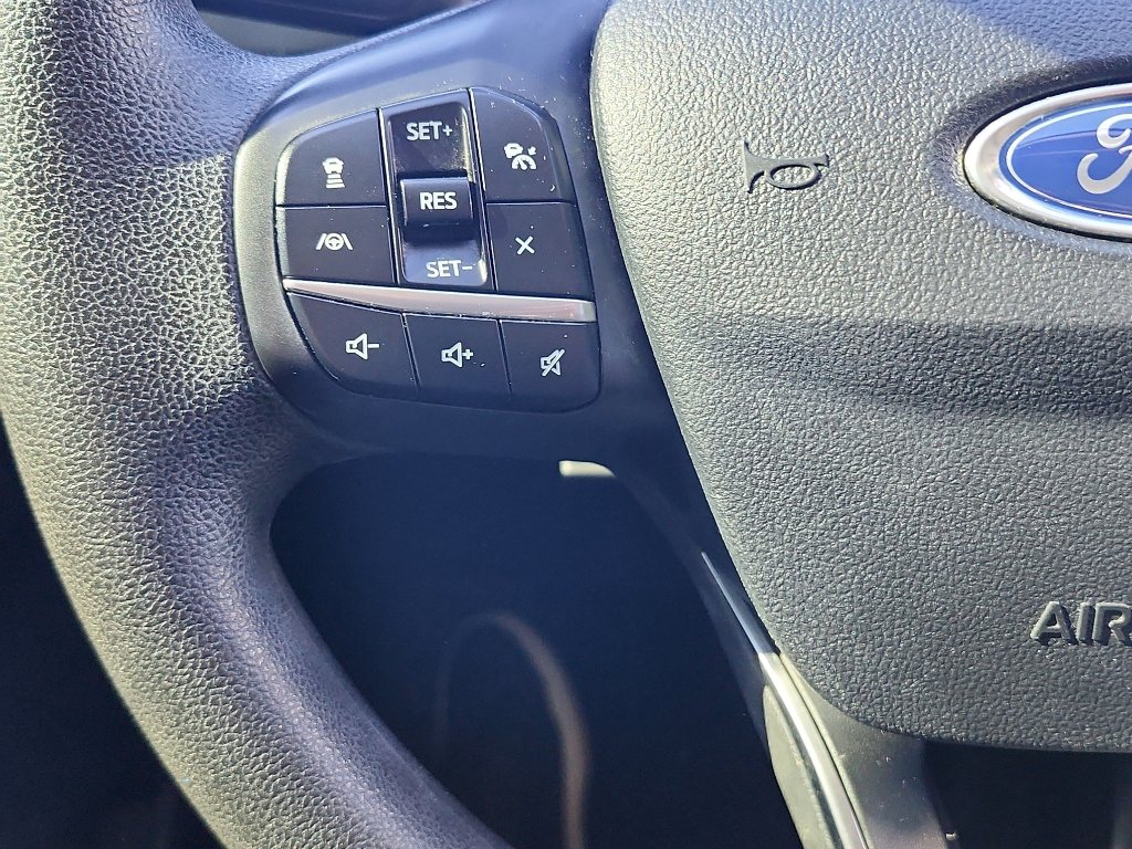 Used 2021 Ford Escape SE w/ SE Sport Appearance Package image 17