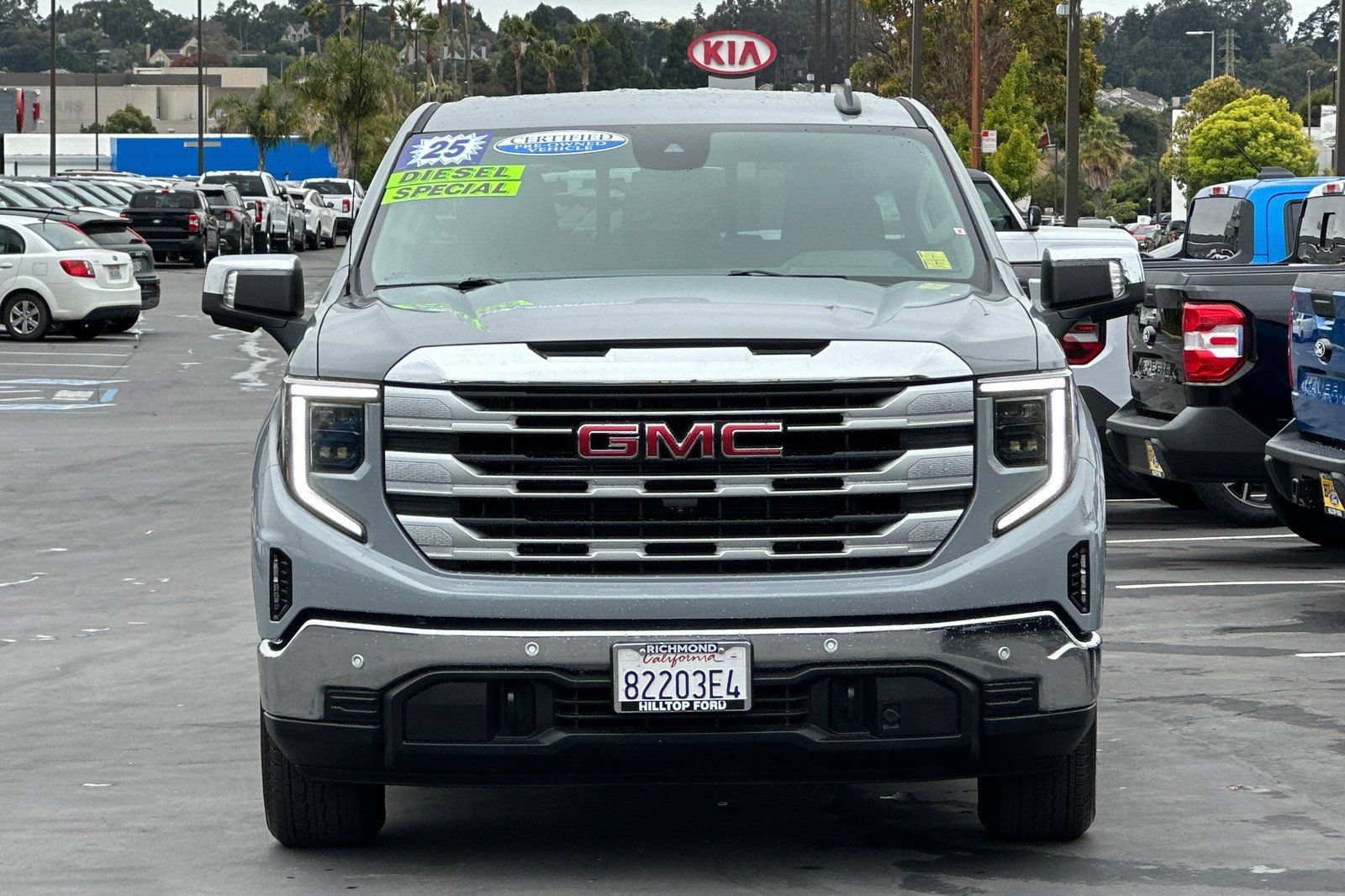 Used 2025 GMC Sierra 1500 SLE w/ Preferred Package AWD/4WD image 11
