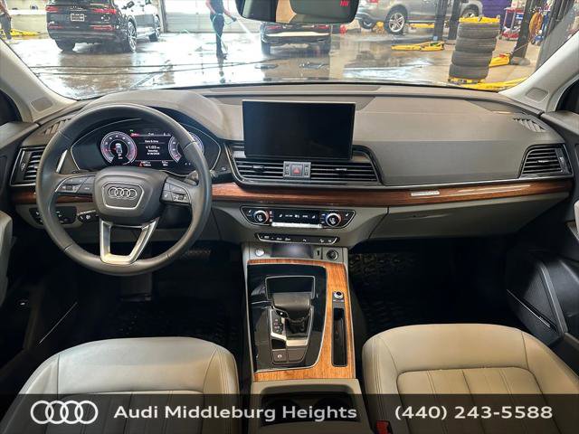 Certified 2023 Audi Q5 2.0T Premium Plus w/ Premium Plus Package AWD/4WD image 17