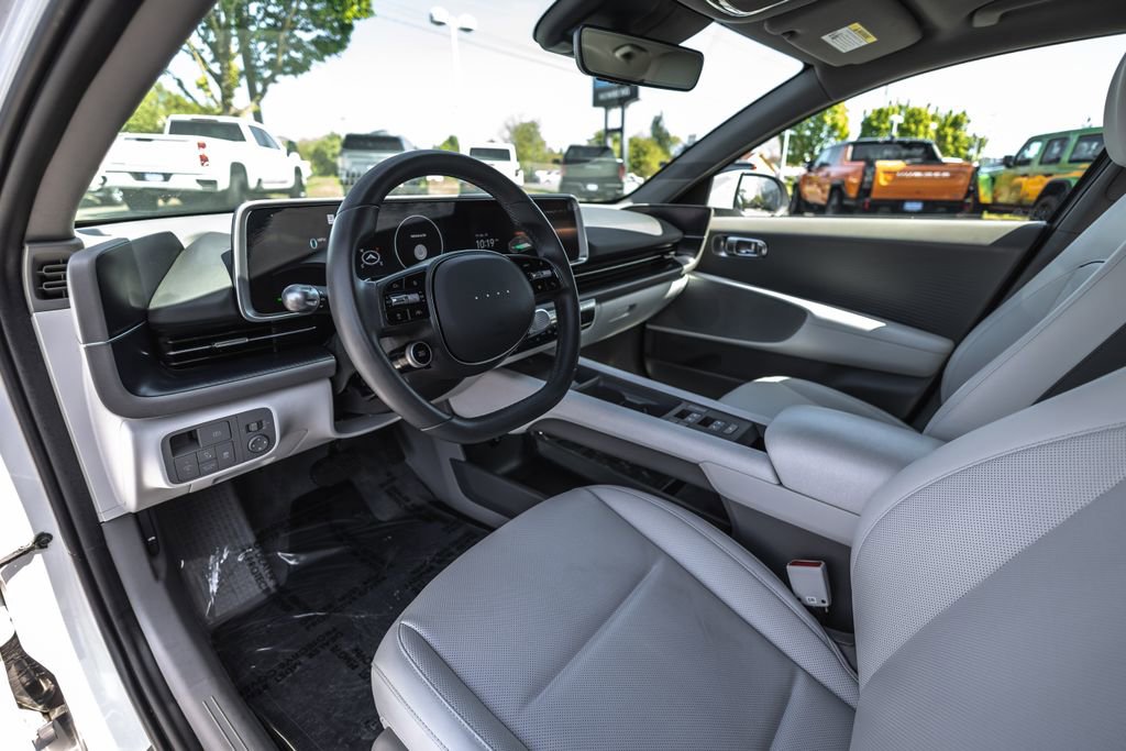 Used 2024 Hyundai Ioniq 6 SEL AWD/4WD image 16