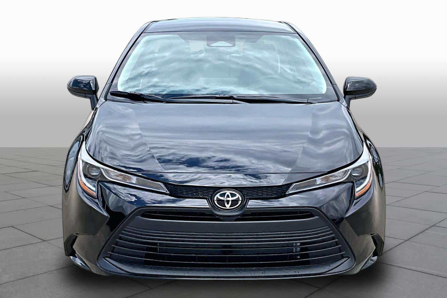 New 2026 Toyota Corolla LE FWD image 3