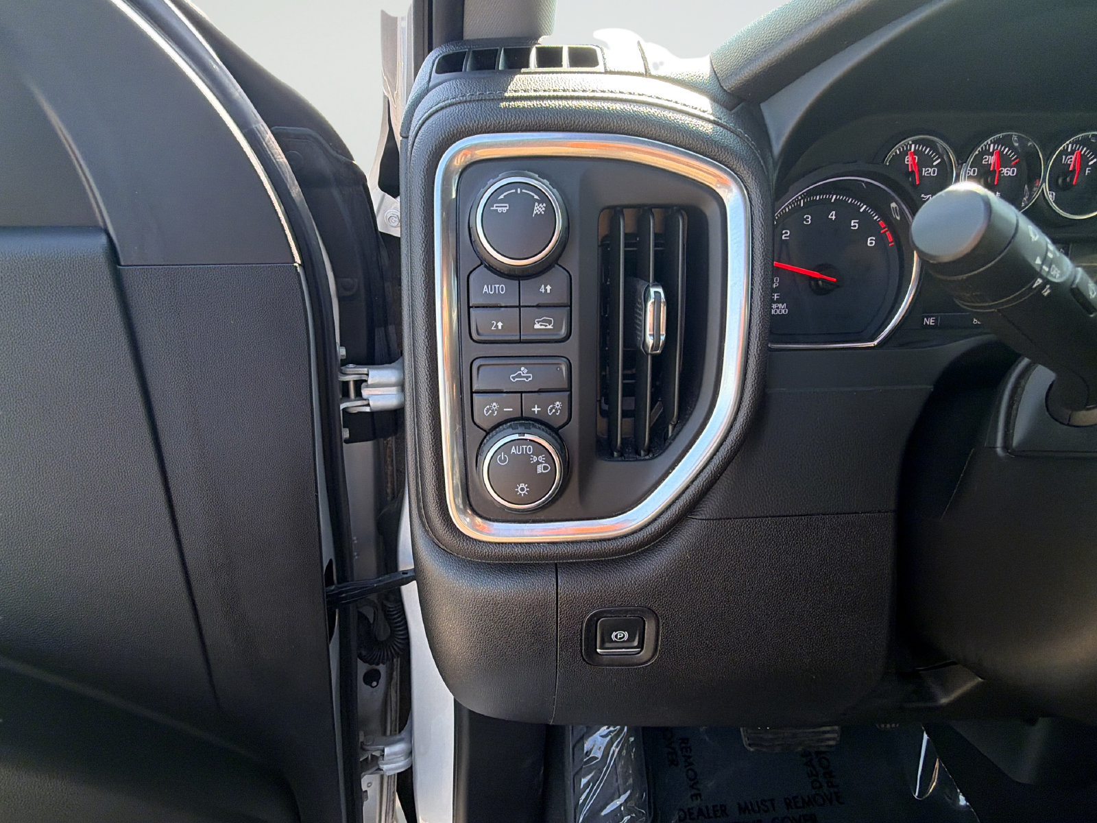 Used 2019 Chevrolet Silverado 1500 LT w/ All-Star Edition AWD/4WD image 19