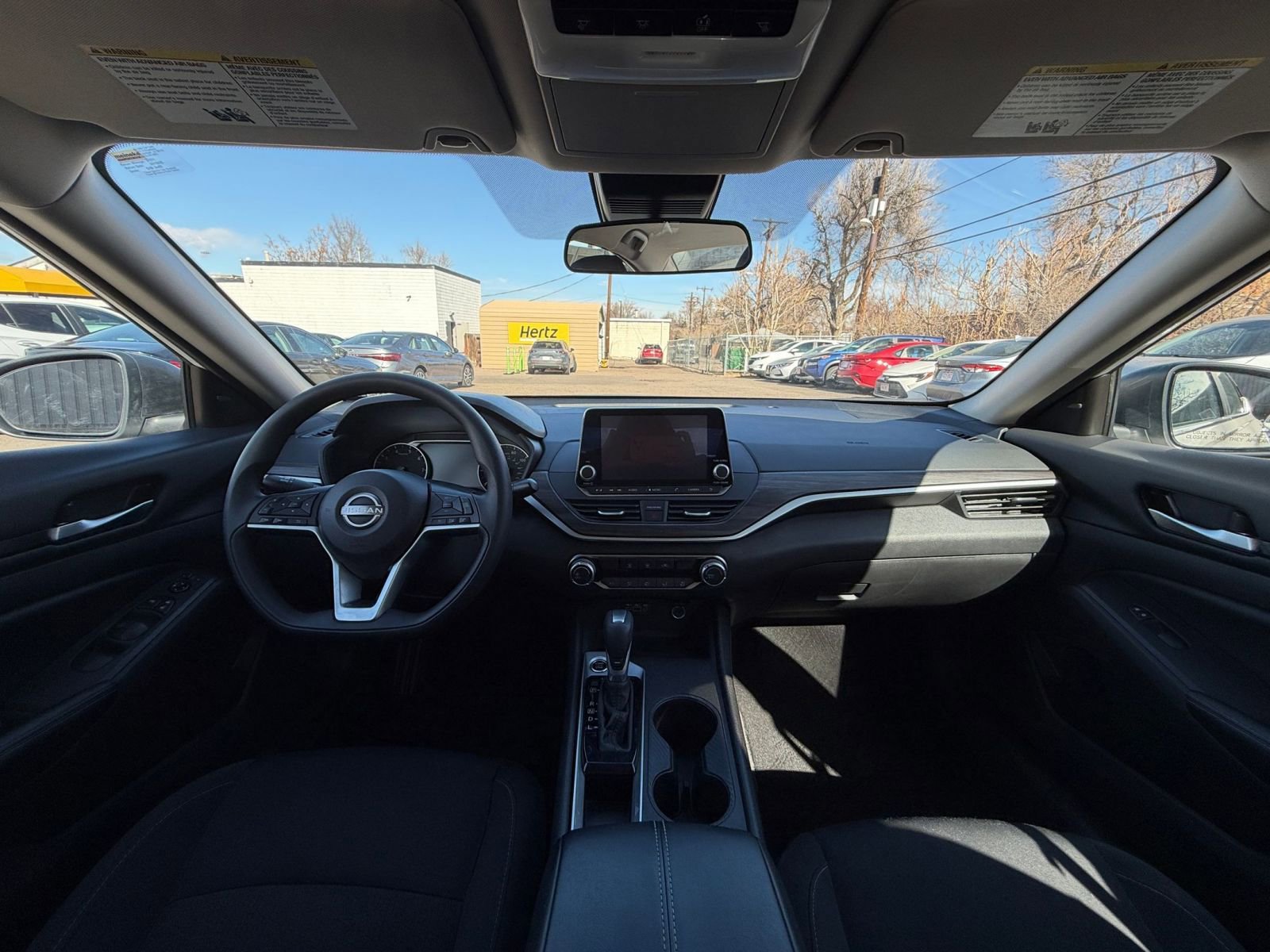 Used 2025 Nissan Altima 2.5 SV image 31