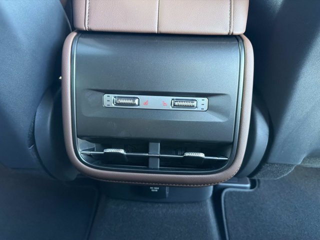 New 2026 Lincoln Nautilus Reserve w/ Jet Appearance Package AWD/4WD image 23