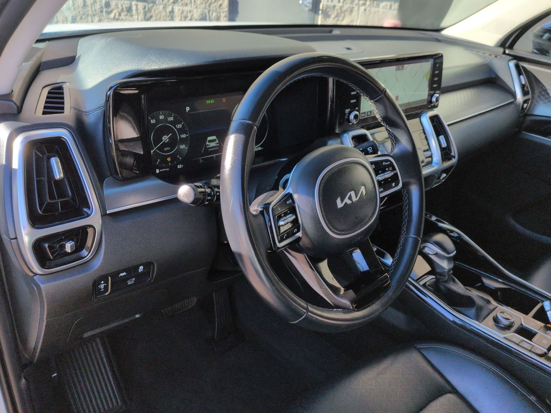 Used 2023 Kia Sorento SX image 11