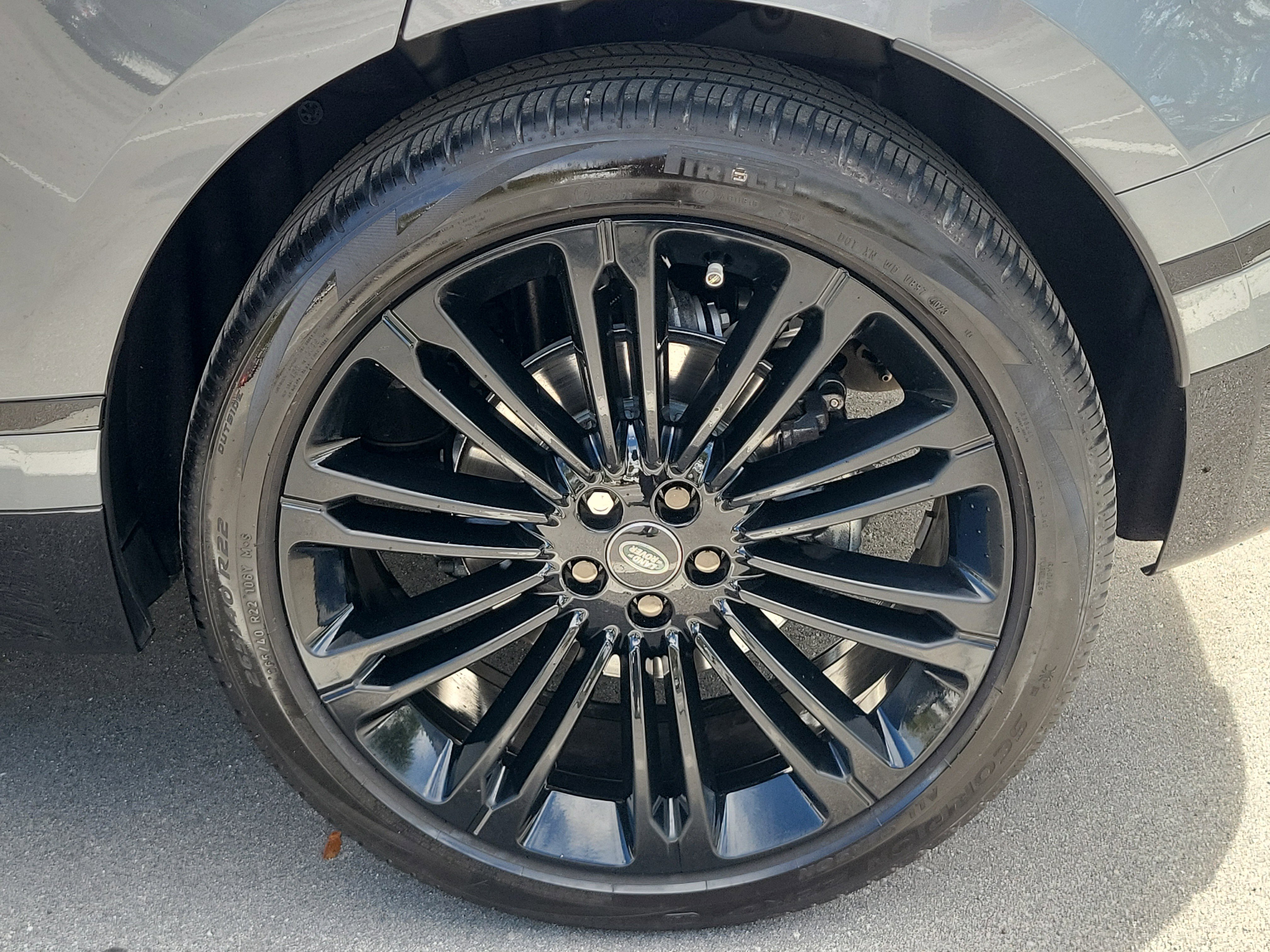 Used 2024 Land Rover Range Rover Velar Dynamic HSE image 9