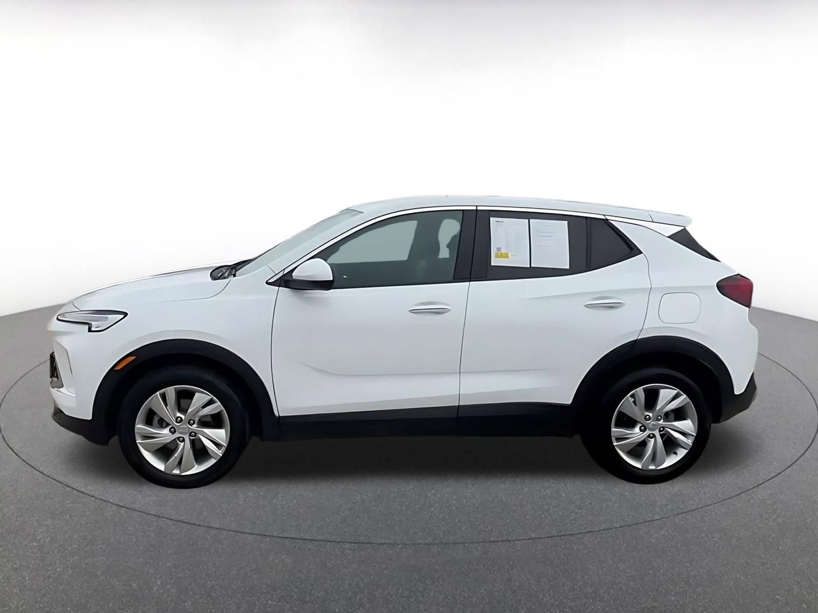Used 2025 Buick Encore GX Preferred FWD image 8