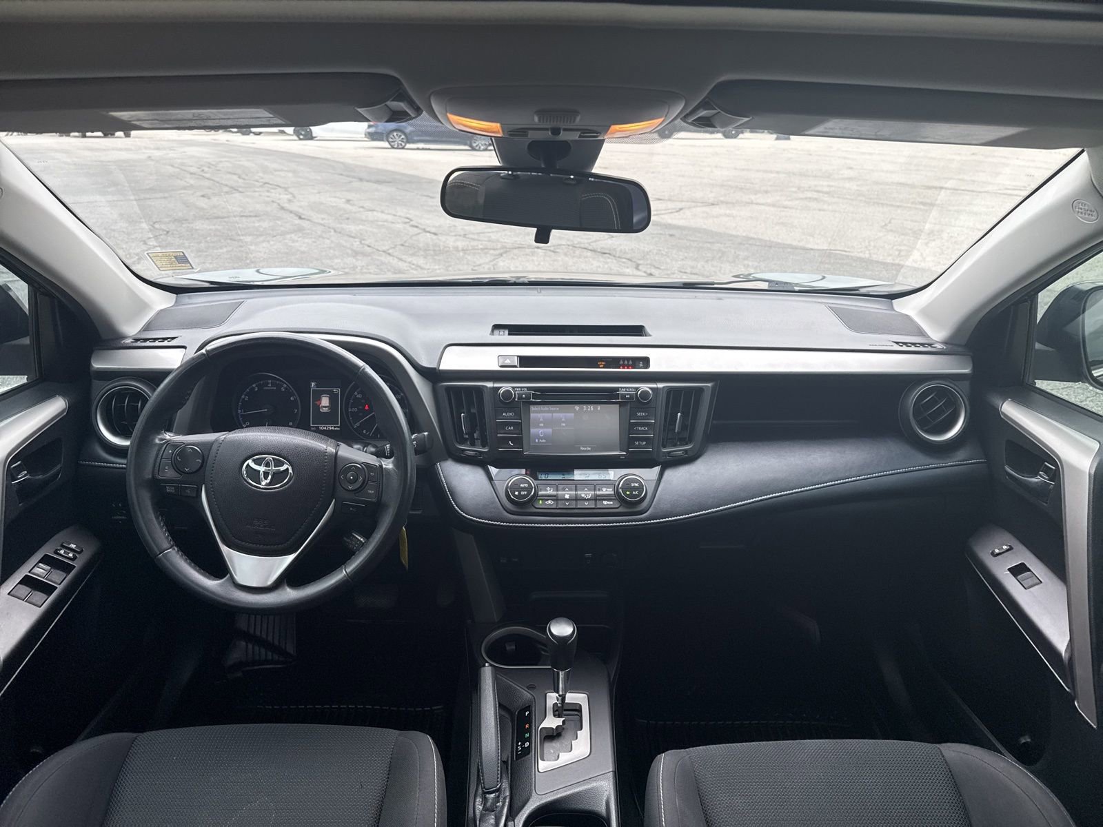 Used 2018 Toyota RAV4 XLE FWD image 21