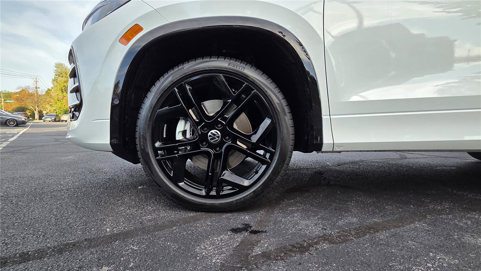 New 2026 Volkswagen Tiguan SE R-Line AWD/4WD image 11