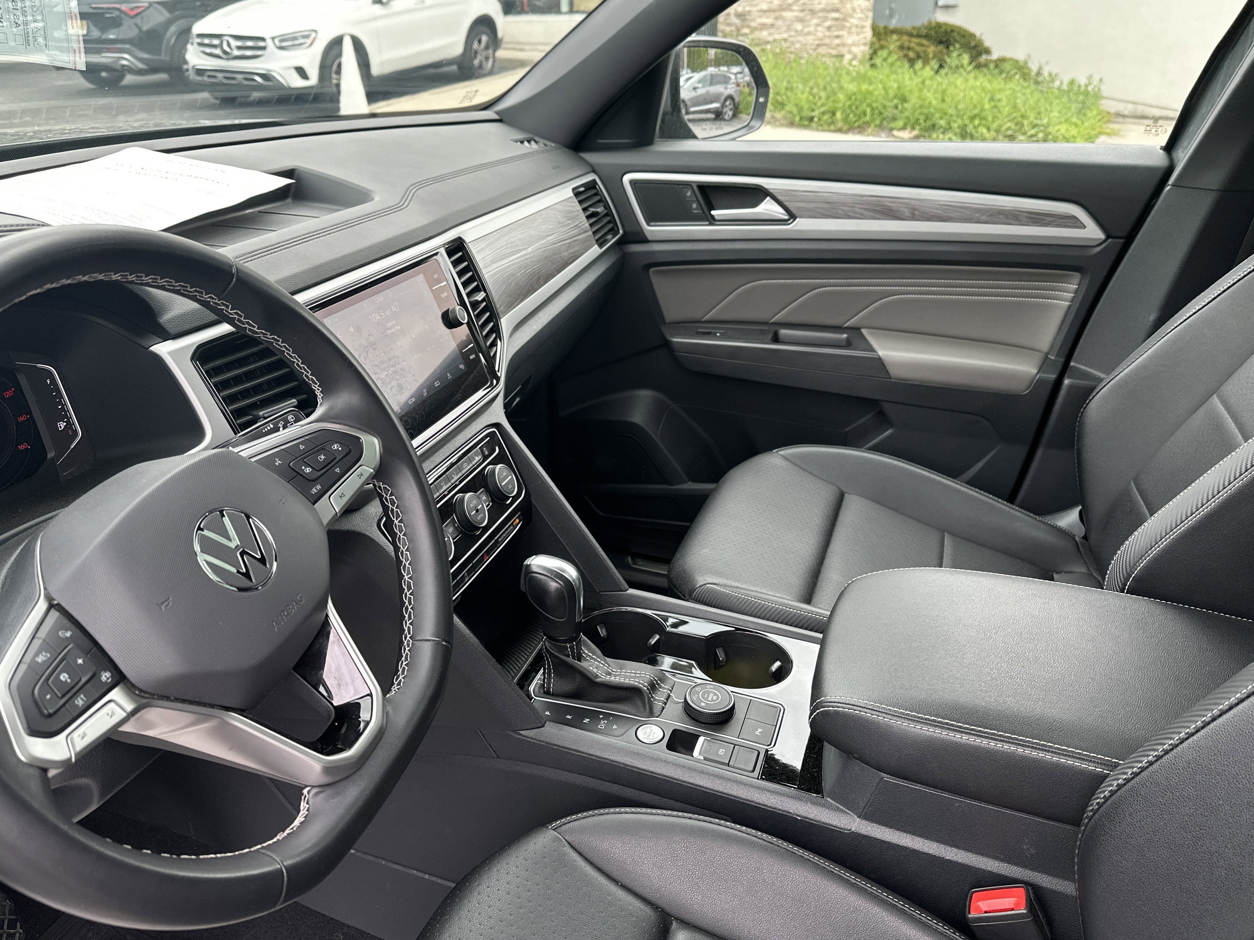Used 2022 Volkswagen Atlas Cross Sport SE AWD/4WD image 8