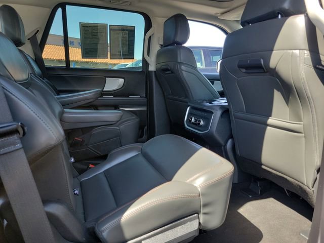 Certified 2025 Ford Expedition Active AWD/4WD image 25