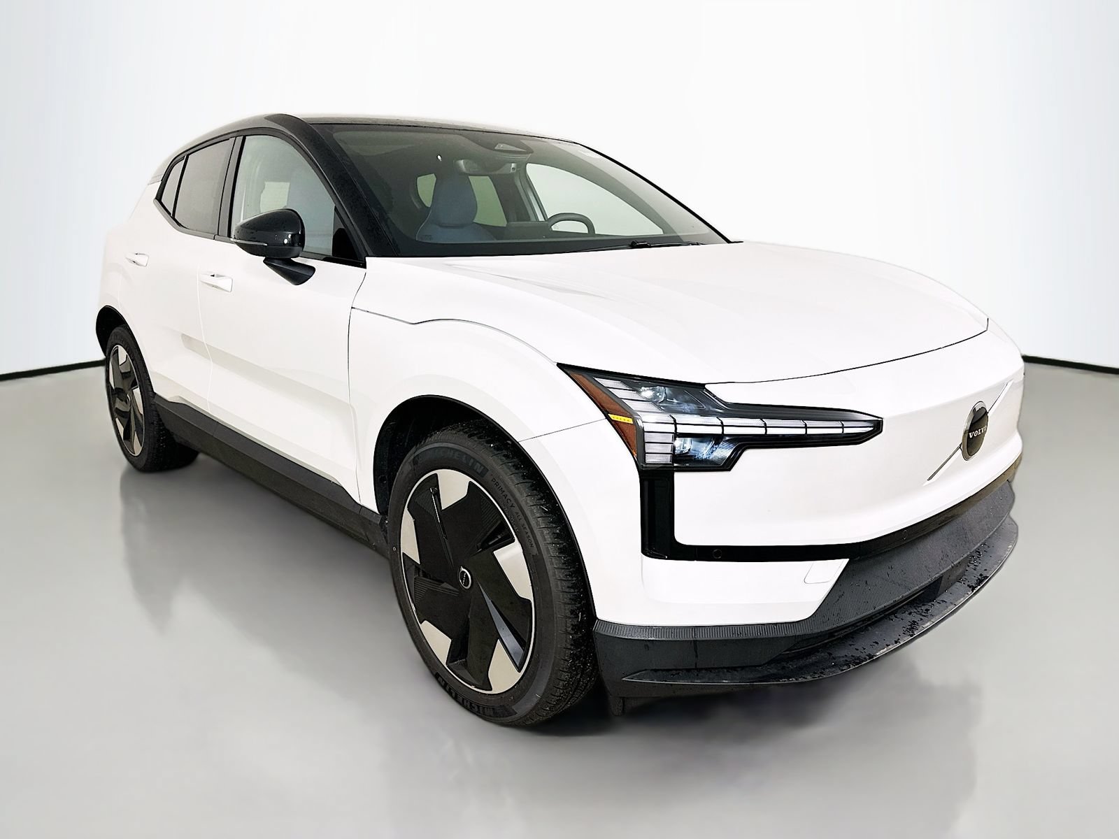 New 2026 Volvo EX30 Plus w/ Protection Package Premier AWD/4WD image 3