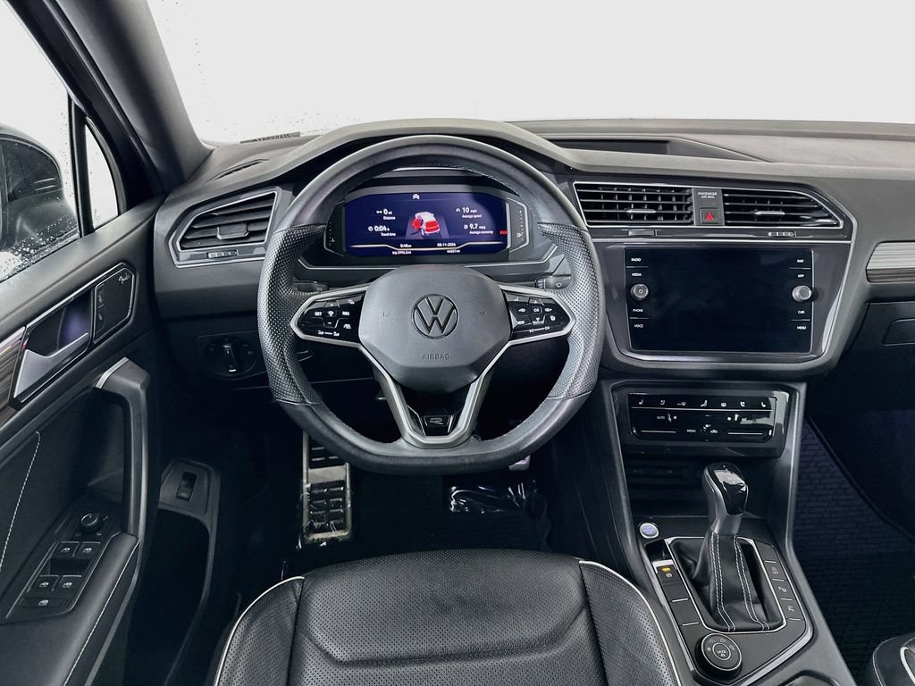 Used 2022 Volkswagen Tiguan SEL R-Line AWD/4WD image 30