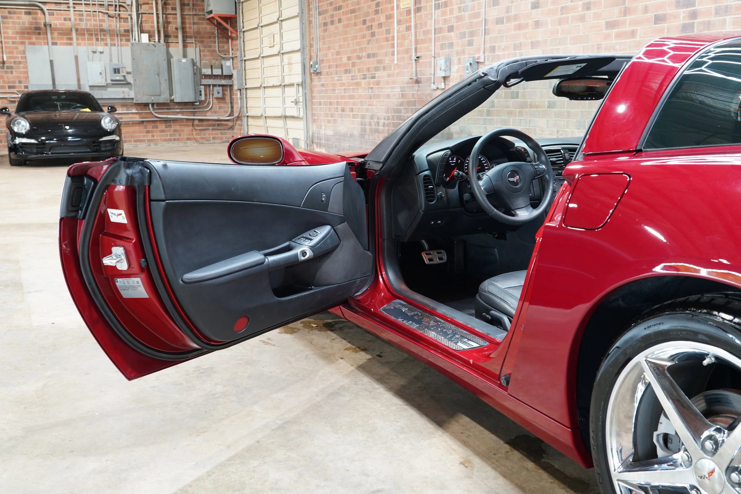 Used 2012 Chevrolet Corvette Coupe w/ Roof Package RWD image 39
