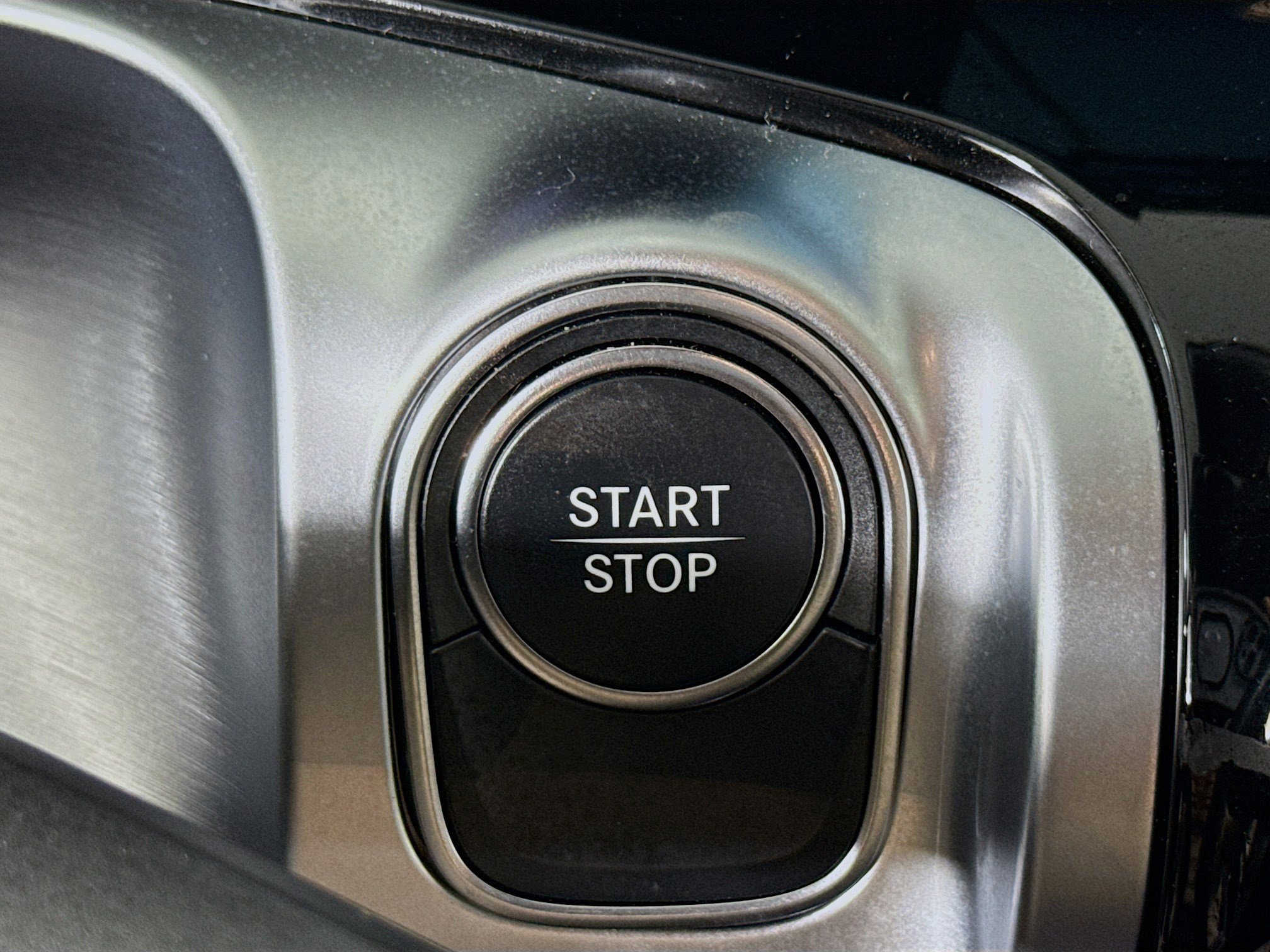 Used 2024 Mercedes-Benz EQB 300 4MATIC image 21