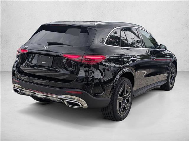 New 2026 Mercedes-Benz GLC 300 image 2