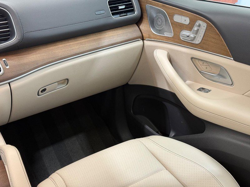 Used 2020 Mercedes-Benz GLS 450 4MATIC image 13