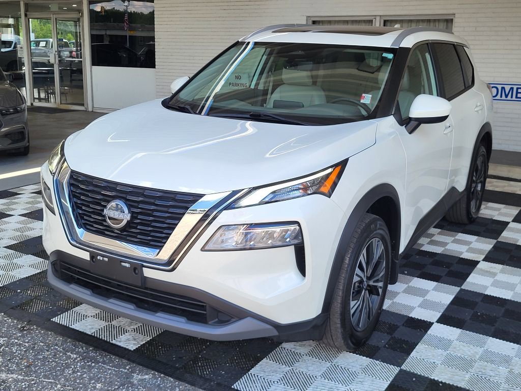 Used 2023 Nissan Rogue SV w/ SV Premium B Package image 7