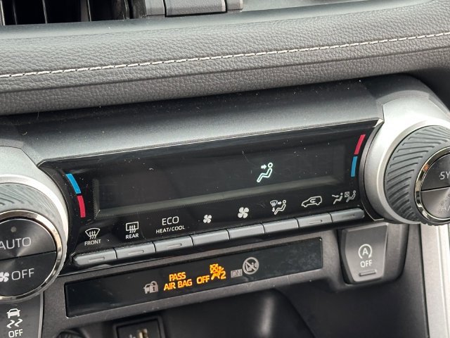 Certified 2025 Toyota RAV4 XLE AWD/4WD image 17