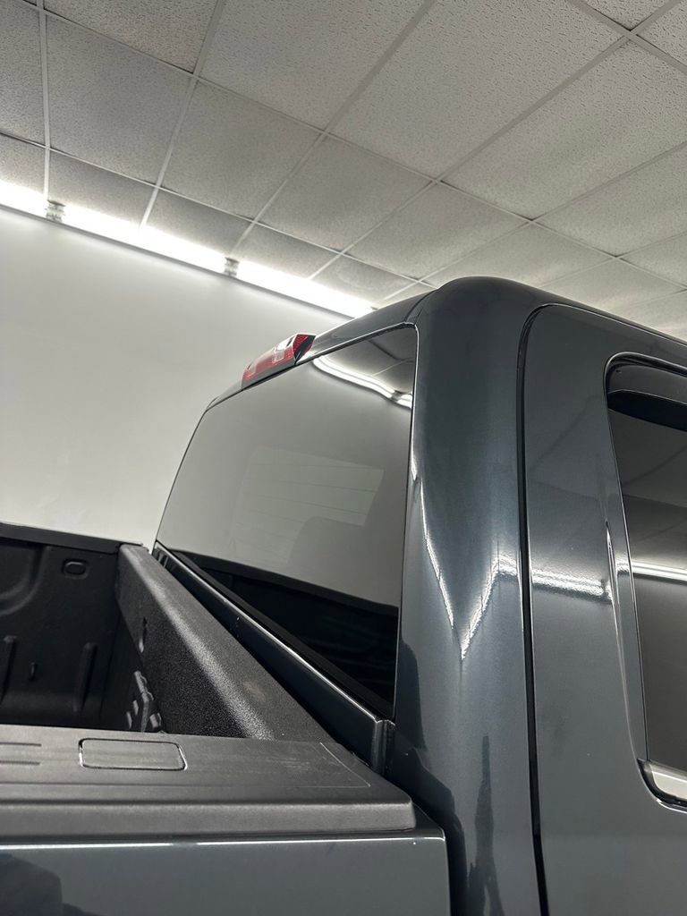 Used 2018 GMC Sierra 1500 SLT w/ SLT Premium Package image 29