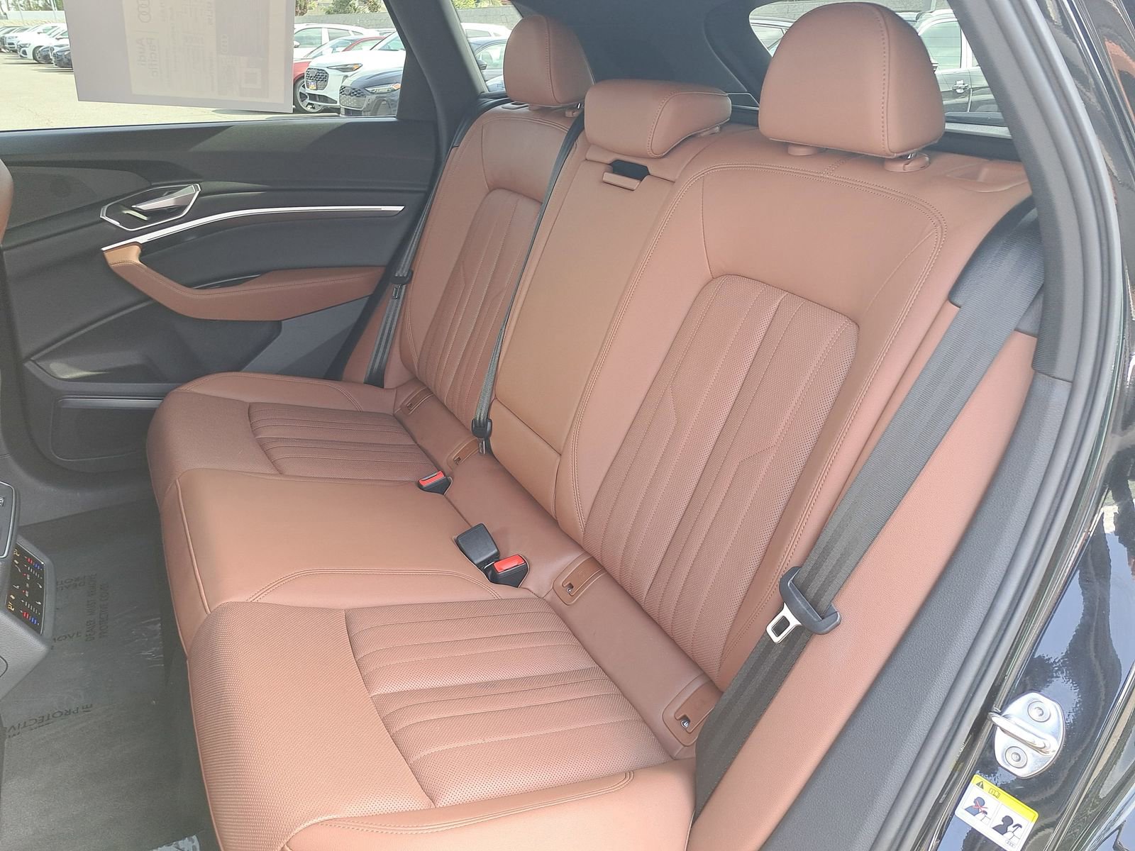 Used 2022 Audi e-tron Premium Plus AWD/4WD image 14