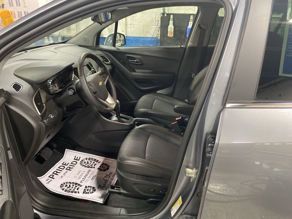 Certified 2020 Chevrolet Trax LT w/ LT Convenience Package image 19