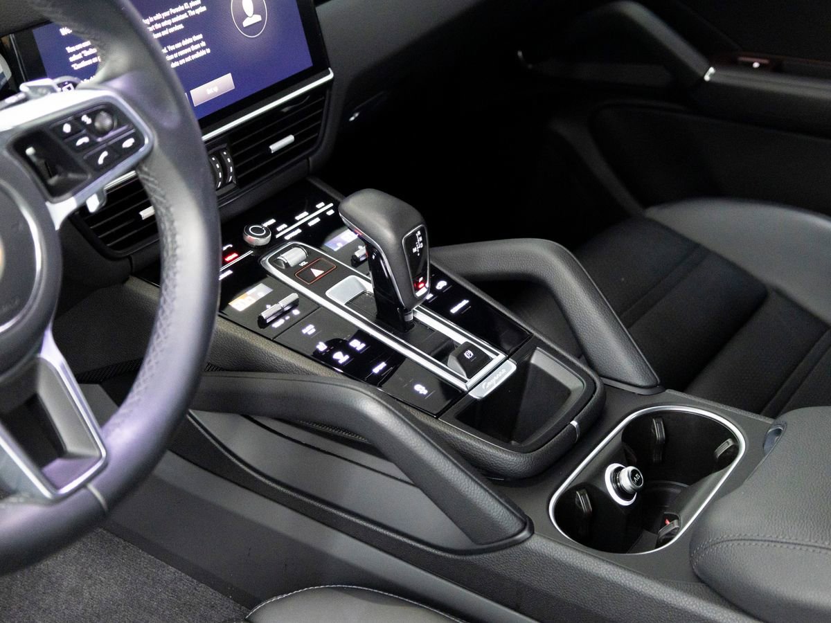 Certified 2023 Porsche Cayenne image 16