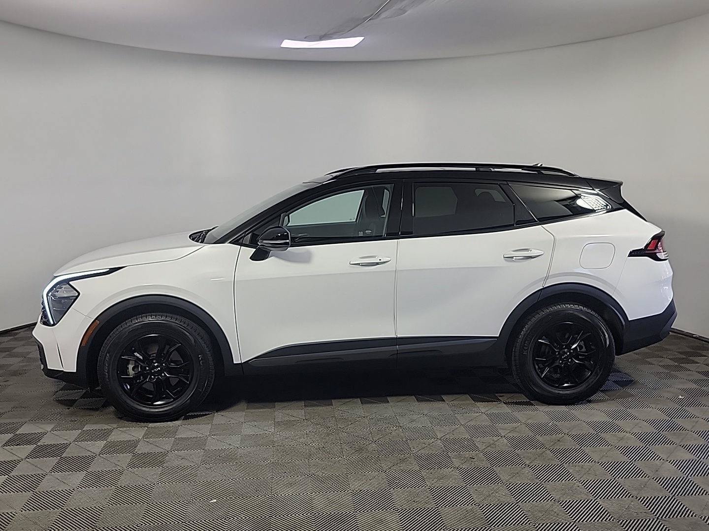 Certified 2023 Kia Sportage X-Pro AWD/4WD image 12