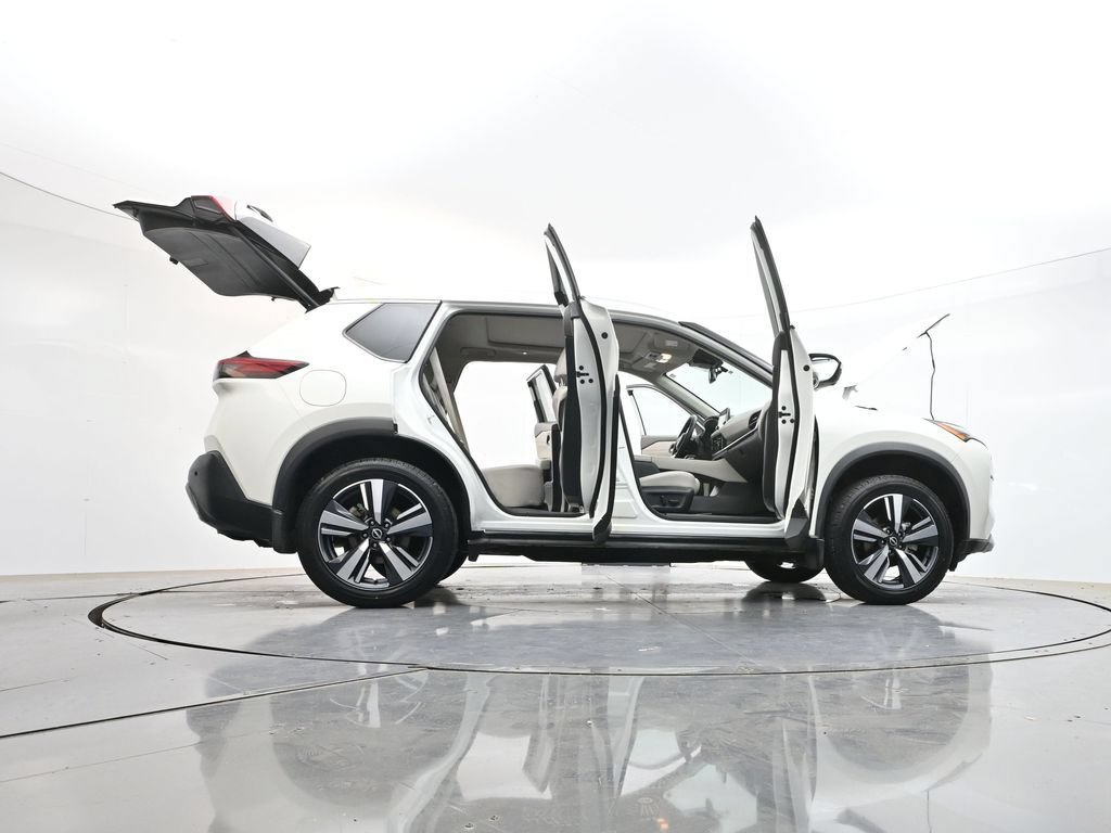 Used 2023 Nissan Rogue SL FWD image 41