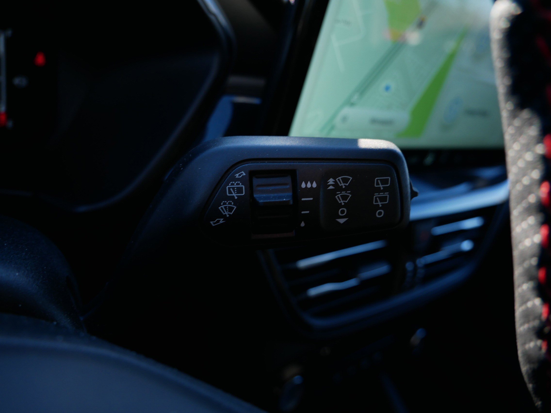 New 2025 Ford Escape ST-Line w/ Tech Pack #1 image 33