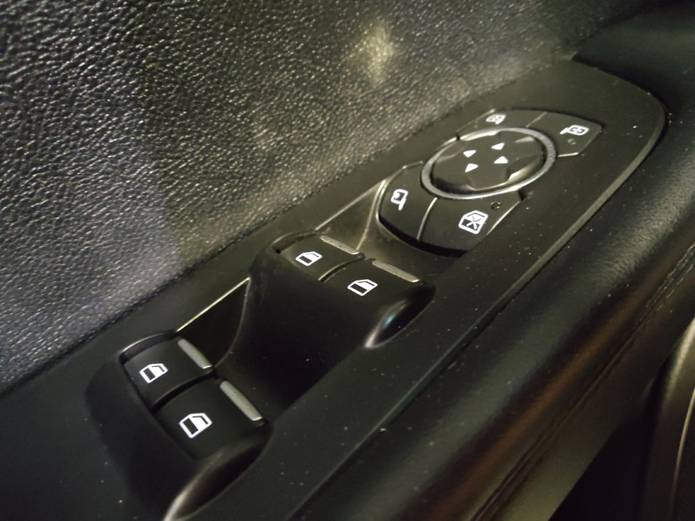 Used 2016 Lincoln MKX Premiere image 27