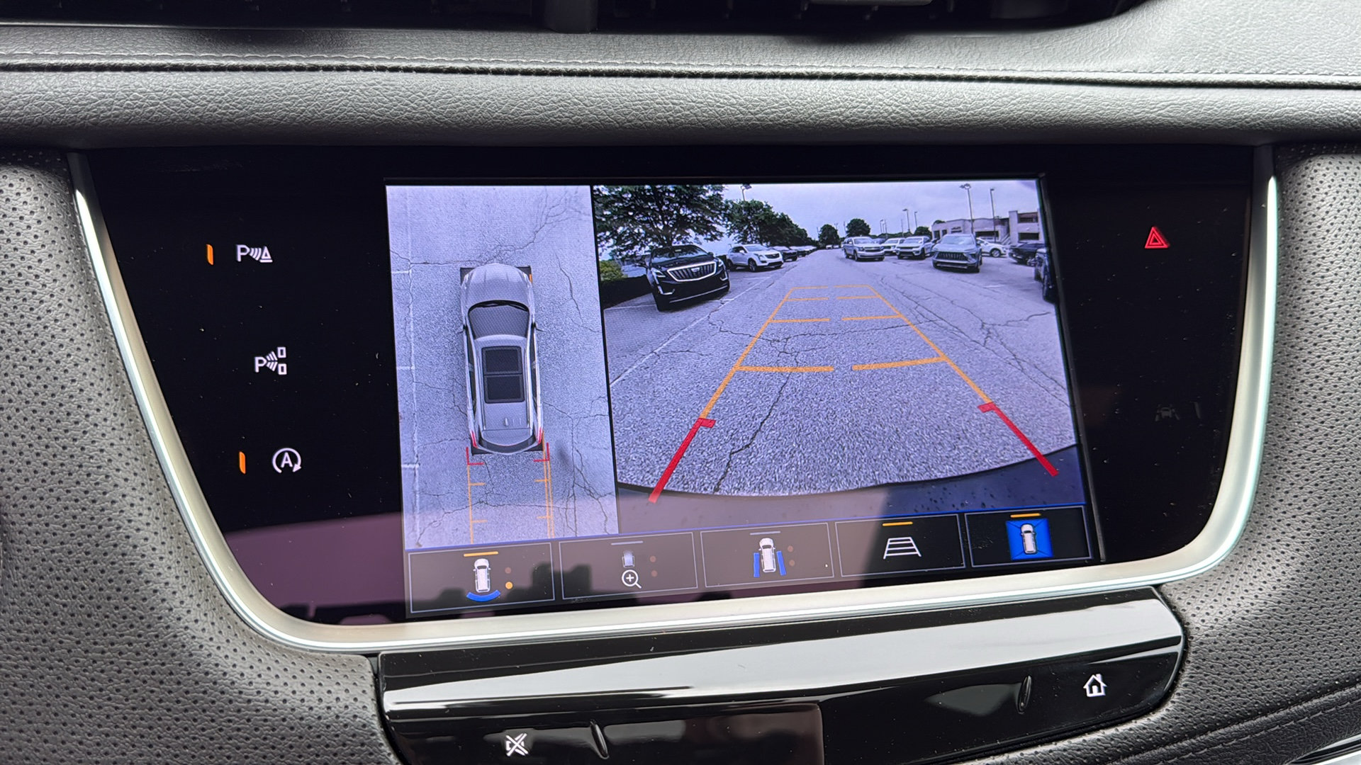 New 2026 Cadillac XT5 Premium Luxury w/ LPO, Floor Liner Package AWD/4WD image 23