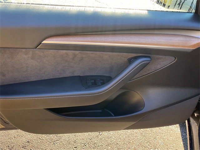 Used 2021 Tesla Model 3 Long Range image 12