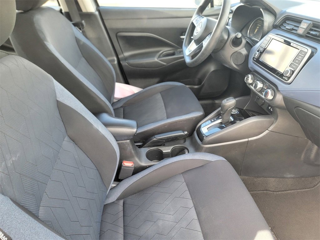 Used 2023 Nissan Versa SV image 21