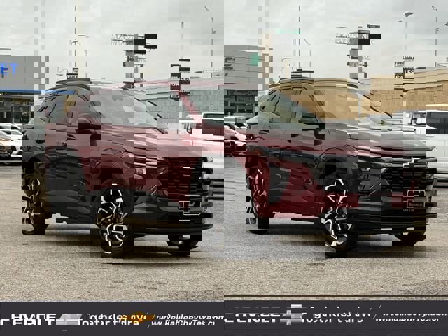 Used 2025 Chevrolet Trax RS w/ Sunroof Package