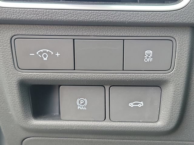 Used 2025 Hyundai Sonata SEL FWD image 21