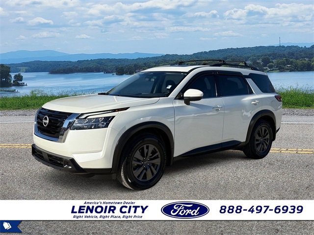 Used 2022 Nissan Pathfinder SV w/ SV Premium Package image 3