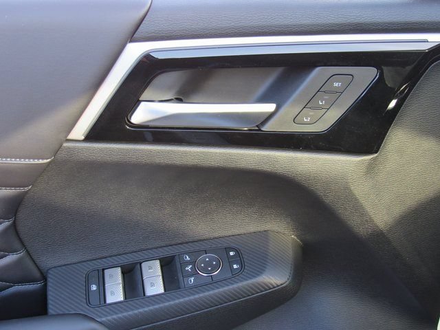 New 2026 Mitsubishi Outlander SEL FWD image 11