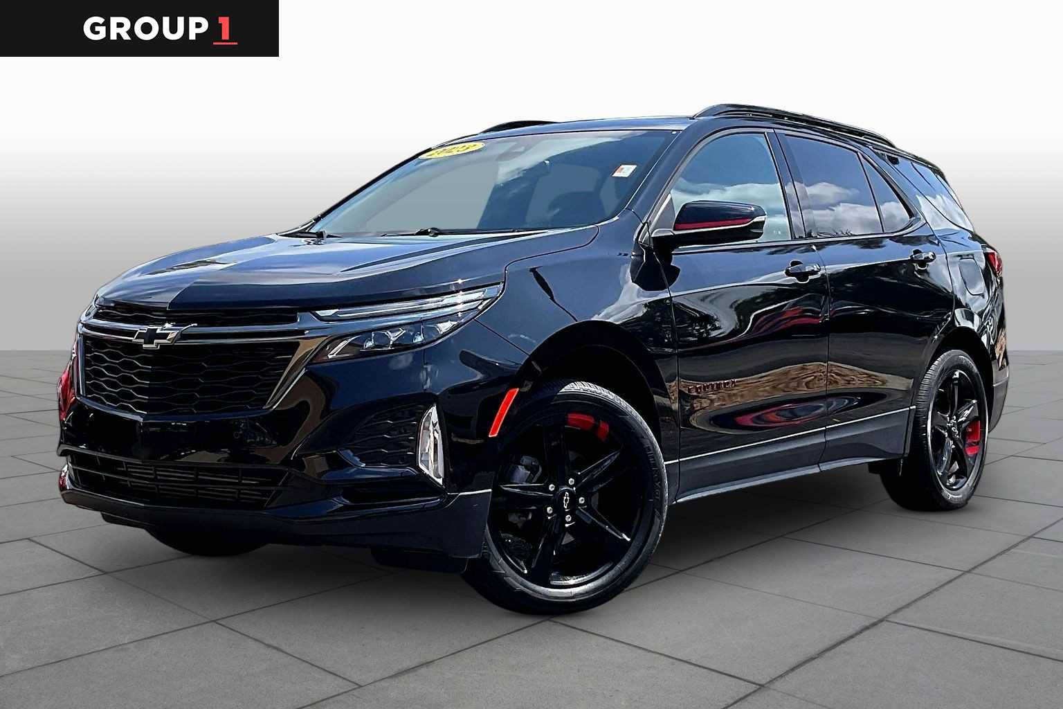 Used 2023 Chevrolet Equinox Premier w/ Redline Edition FWD image 1