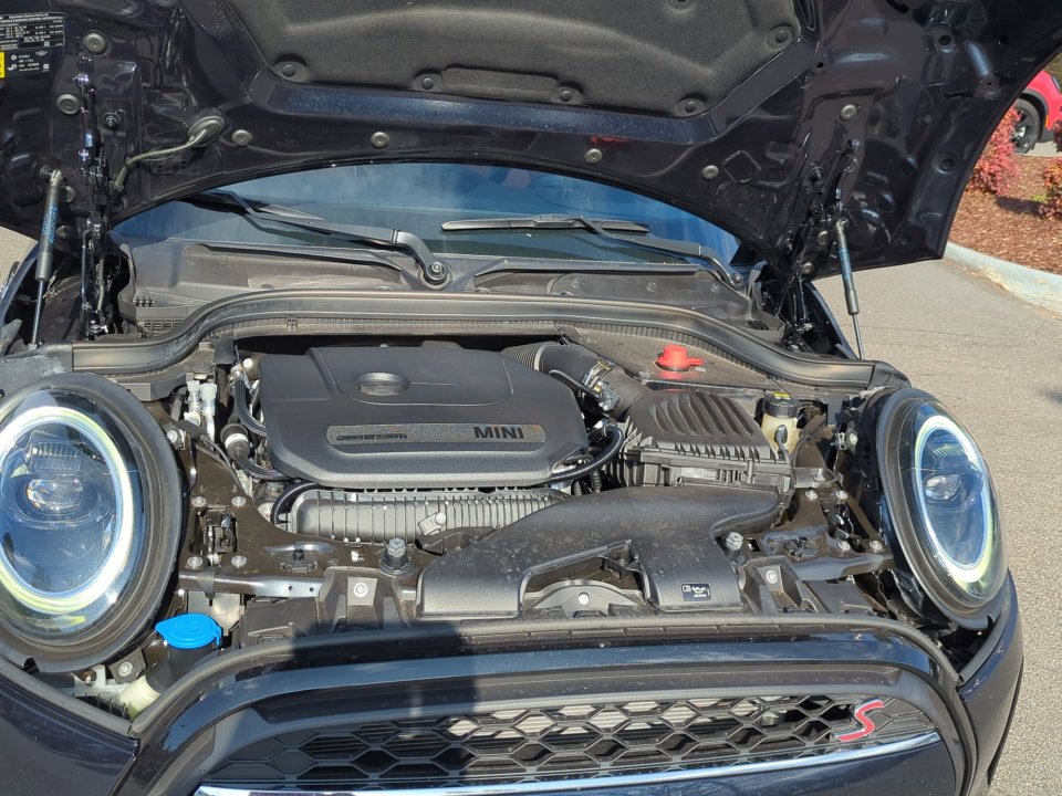 Used 2022 MINI Cooper S w/ Driver Assistance Package image 16