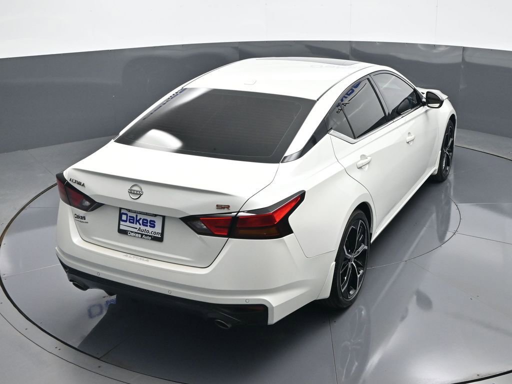 Used 2024 Nissan Altima 2.5 SR w/ SR Premium Package image 51