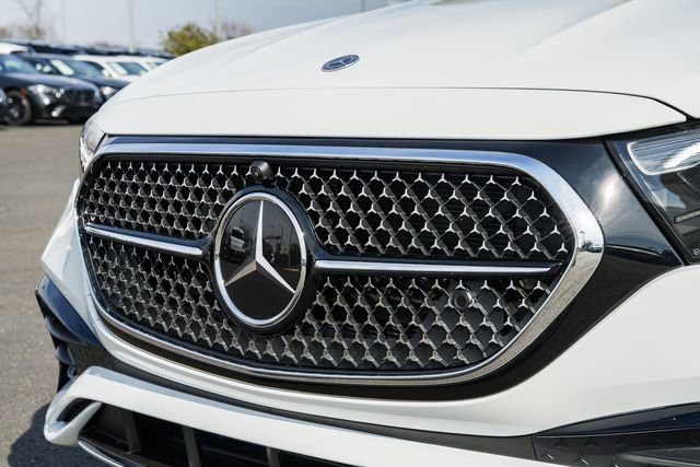 New 2026 Mercedes-Benz E 450 4MATIC Sedan image 12