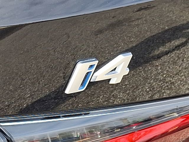 Used 2022 BMW i4 eDrive40 image 29